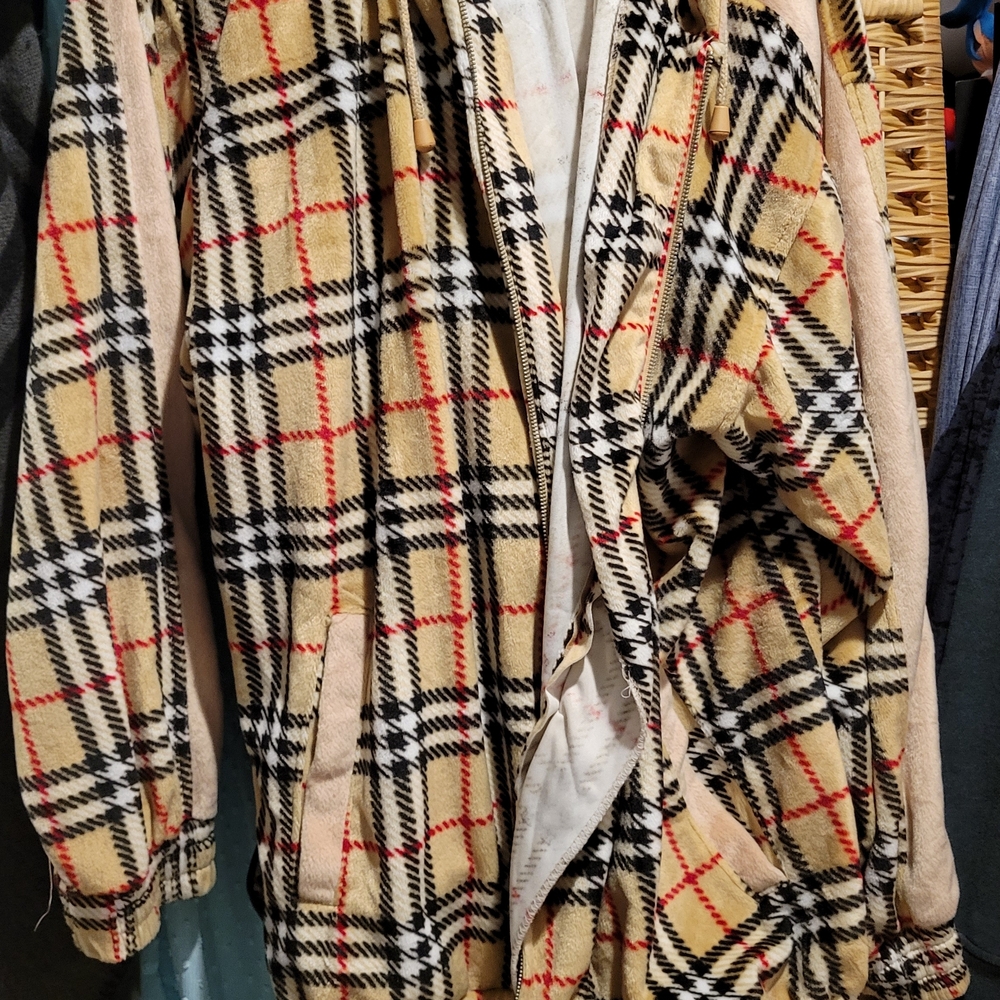 Burberry Beige and Black Fleece Jacket